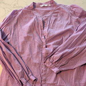 Like new lavender balloon sleeve work blouse, size L